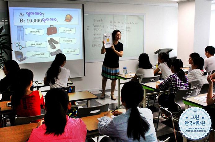 去韩国留学申请语学院还是在国内读过预科再去韩国呢？