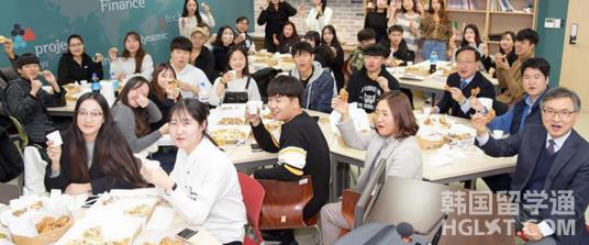 韩国留学费用一年大概多少人民币?