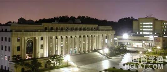 在韩国留学东国大学本科留学的费用是多少呢？