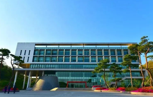 韩国留学永进专门大学1 年制中文专升本招生简介来了！(图1)