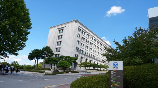 高考没发挥好？韩国留学不看高考成绩，专科生也能申请(图1)