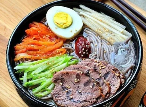 韩国留学生活—吃货不能错过的6大韩国特色美食(图4)