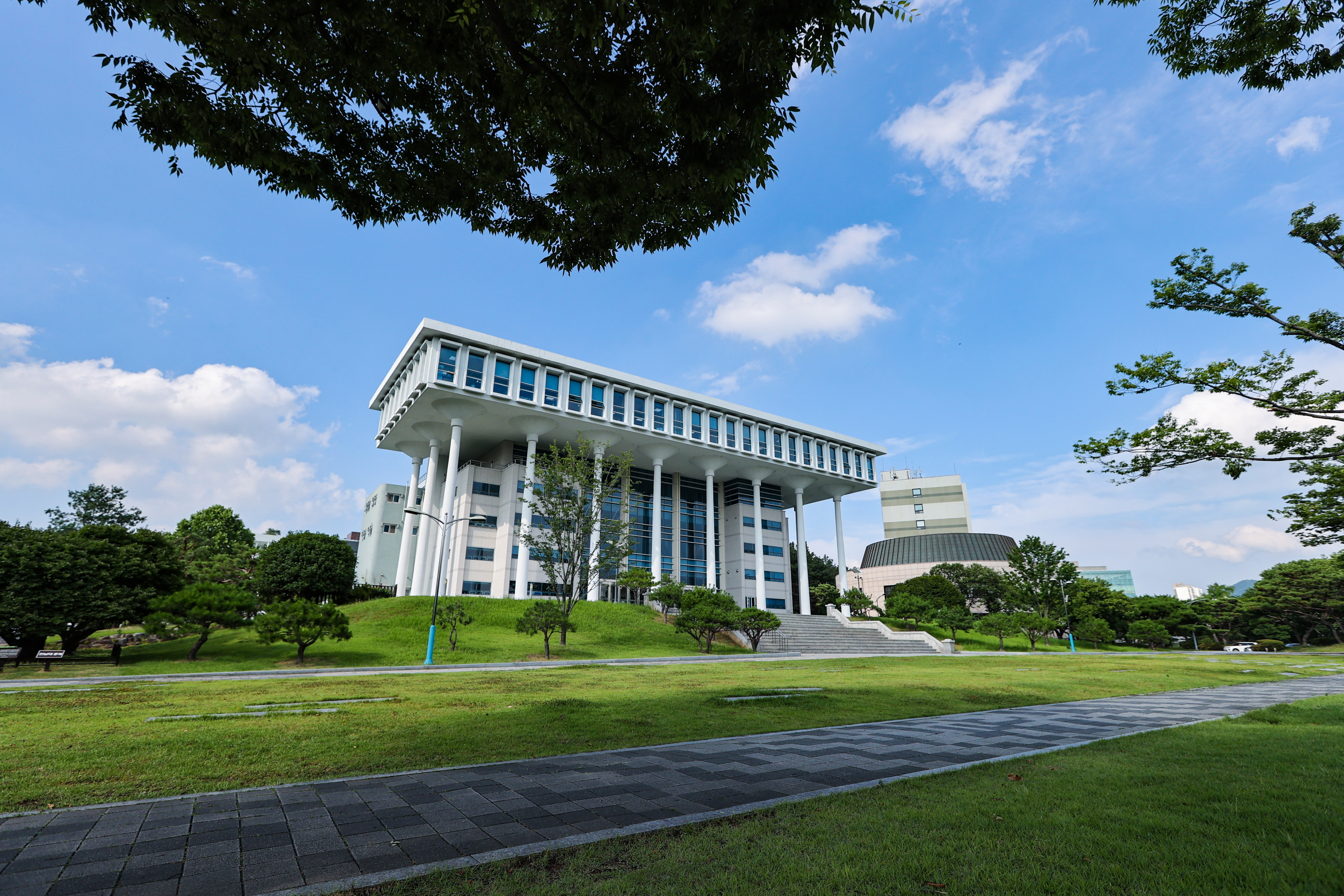 韩国留学中文硕士全南大学校园环境怎么样？